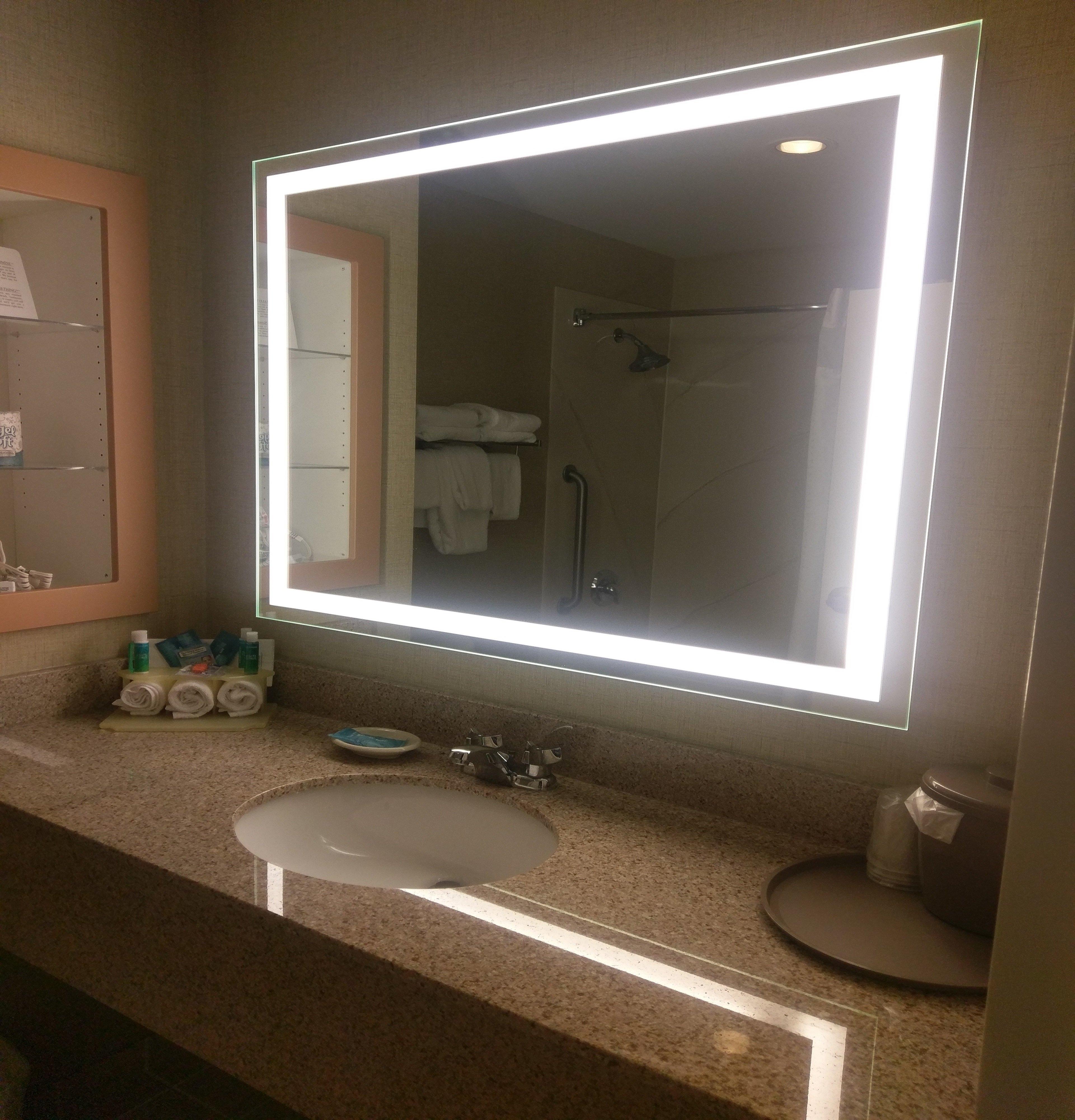 Holiday Inn Express Hotel & Suites Watertown - Thousand Islands By Ihg Kültér fotó