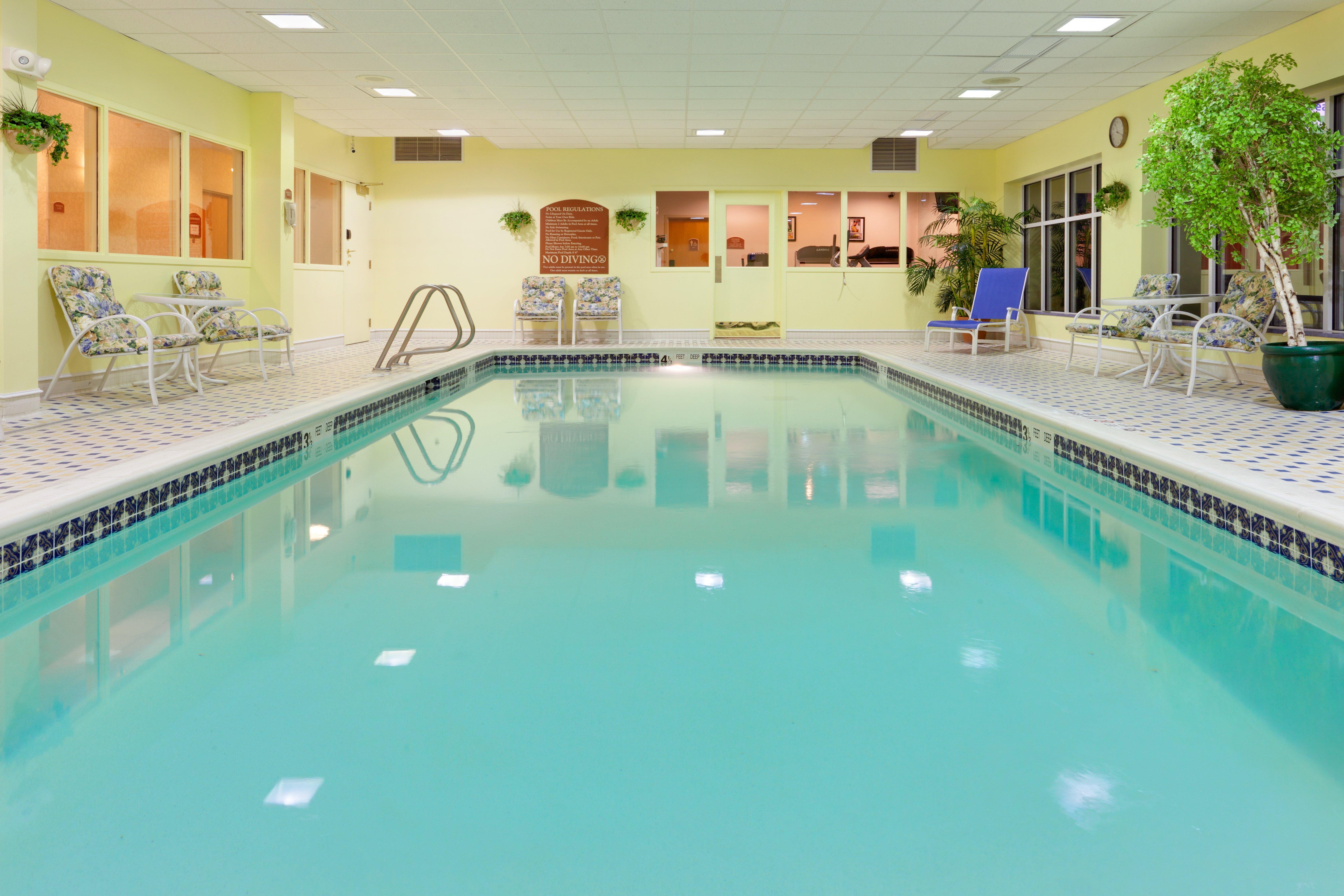 Holiday Inn Express Hotel & Suites Watertown - Thousand Islands By Ihg Kültér fotó