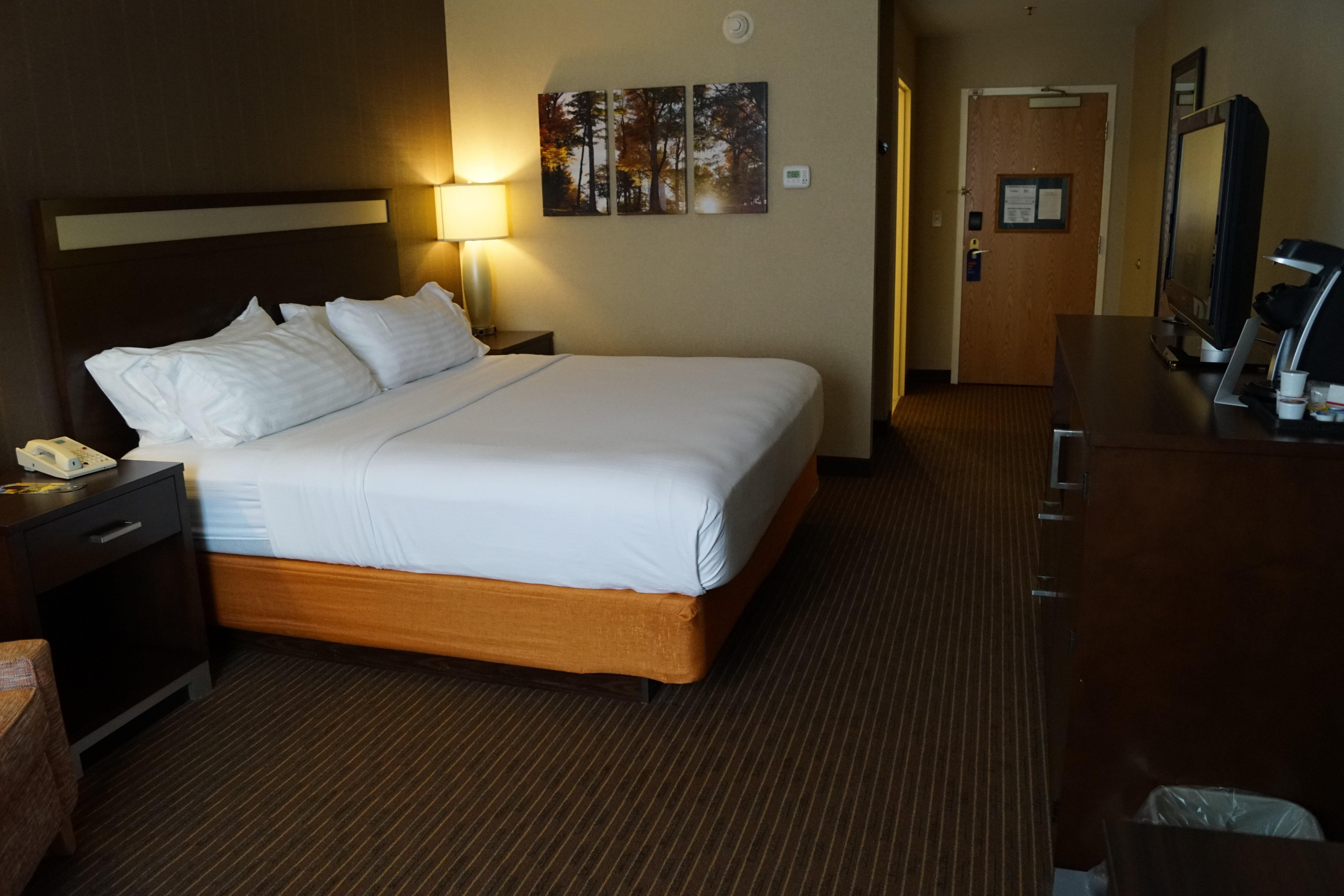 Holiday Inn Express Hotel & Suites Watertown - Thousand Islands By Ihg Kültér fotó