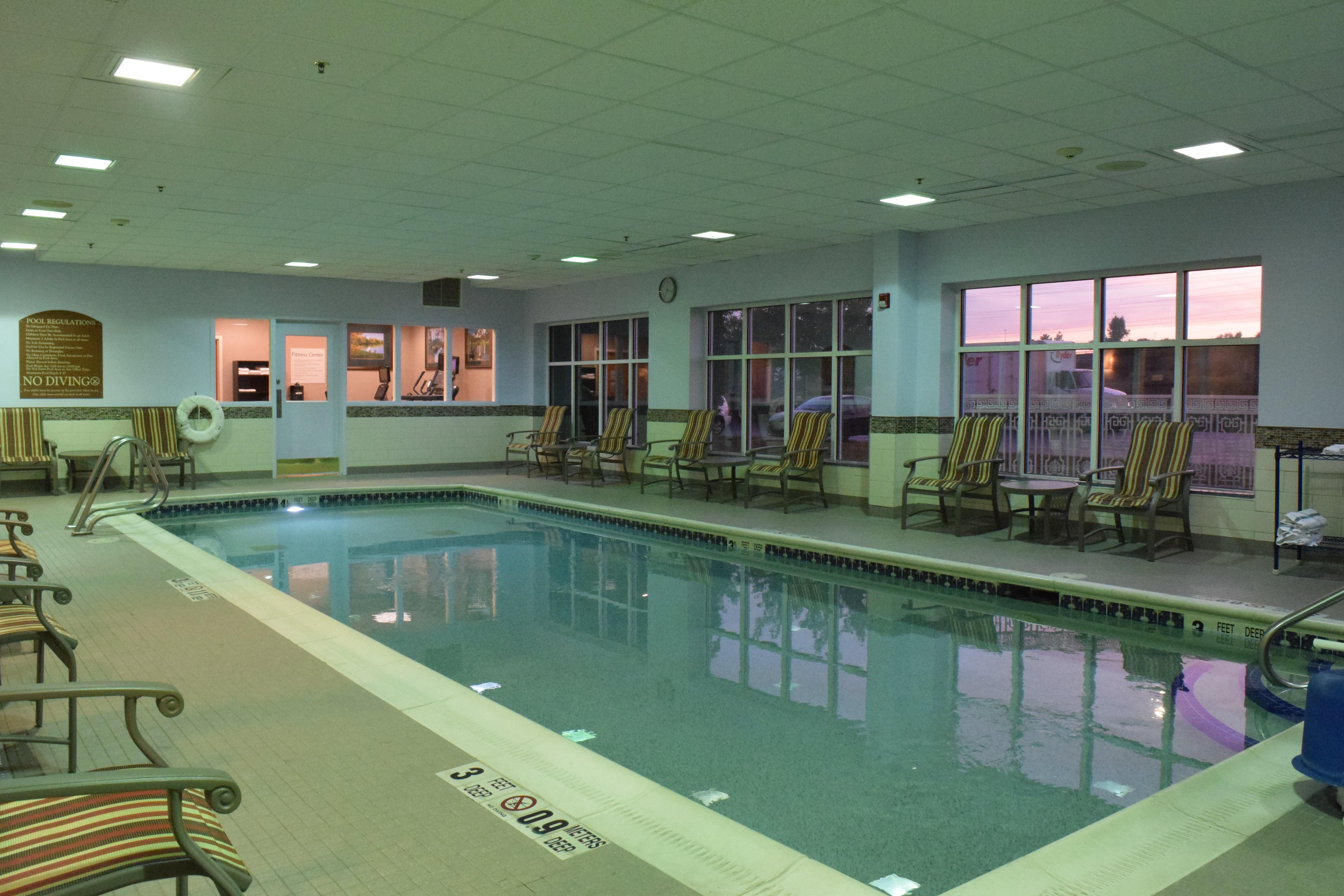 Holiday Inn Express Hotel & Suites Watertown - Thousand Islands By Ihg Kültér fotó